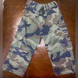 EUC 2T Wrangler Cargo Pants